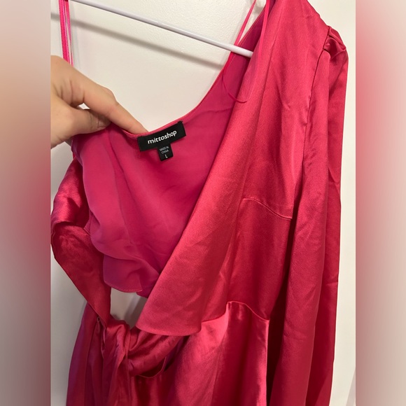 Worn Once Mittoshop One-Sleeve Satin Maxi Dress - Picture 4 of 9